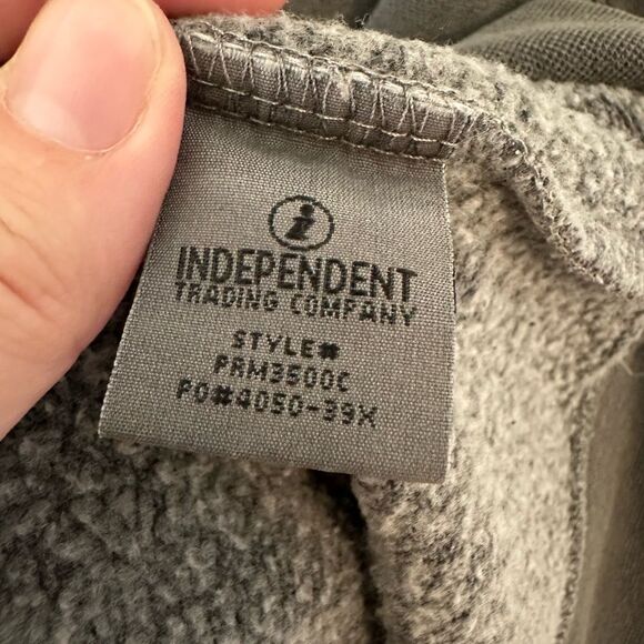 Saga Outerwear Men’s Grey Classic Logo Pullover Sweatshirt Size M - Picture 4 of 6